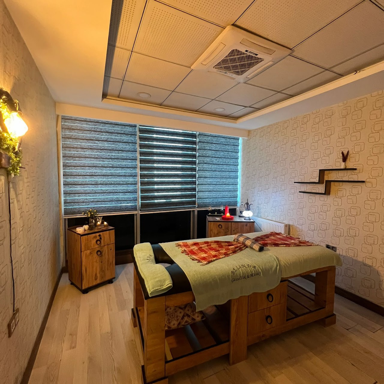 Baş-Boyun ve Omuz Masajı